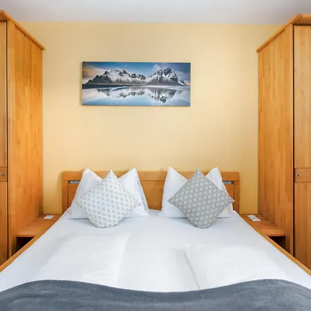 Otel Laaxerhof 3*