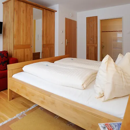 Готель Laaxerhof