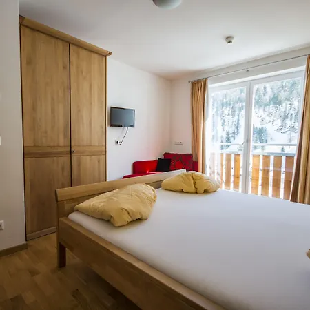 Laaxerhof Готель Обертауерн